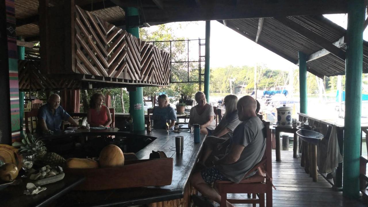 Tortugal Boutique River Lodge Rio Dulce Town Esterno foto