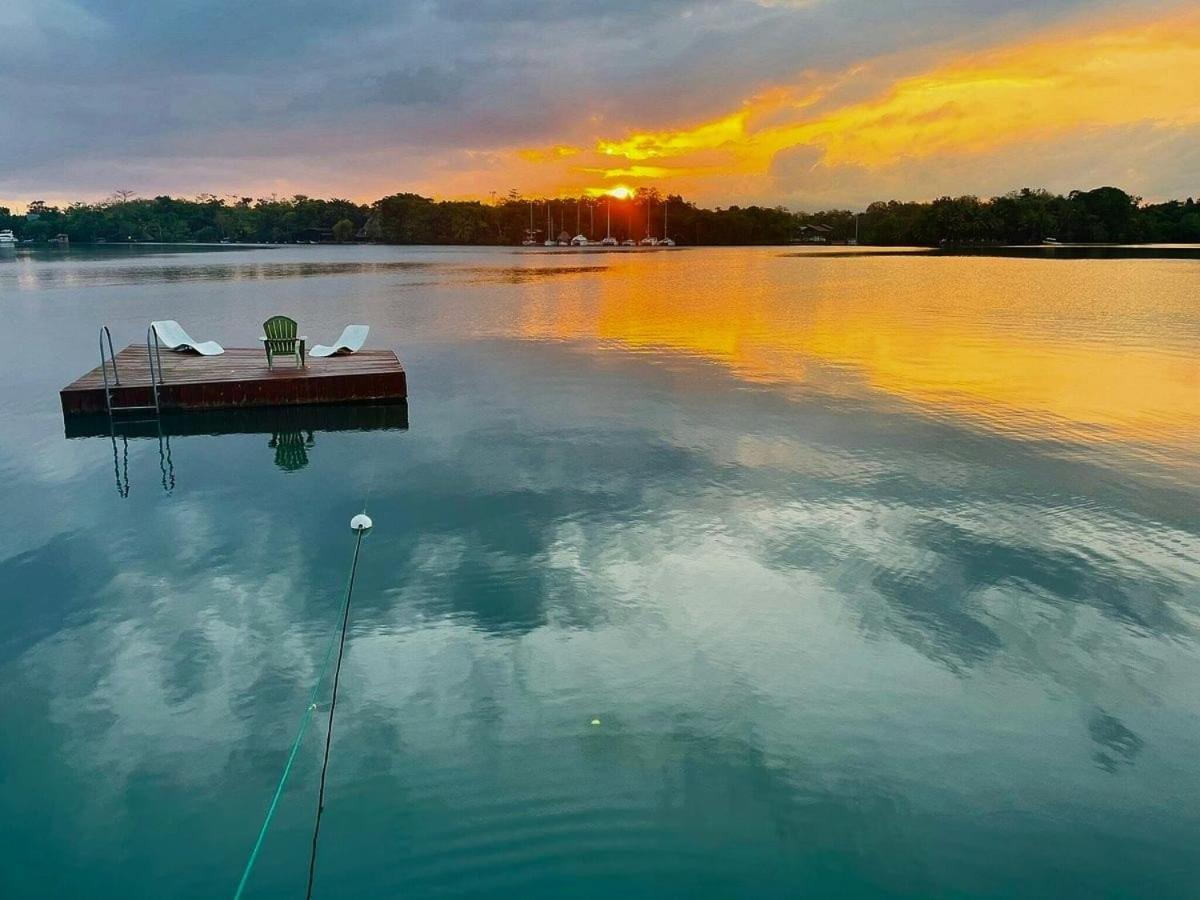 Tortugal Boutique River Lodge Rio Dulce Town Esterno foto