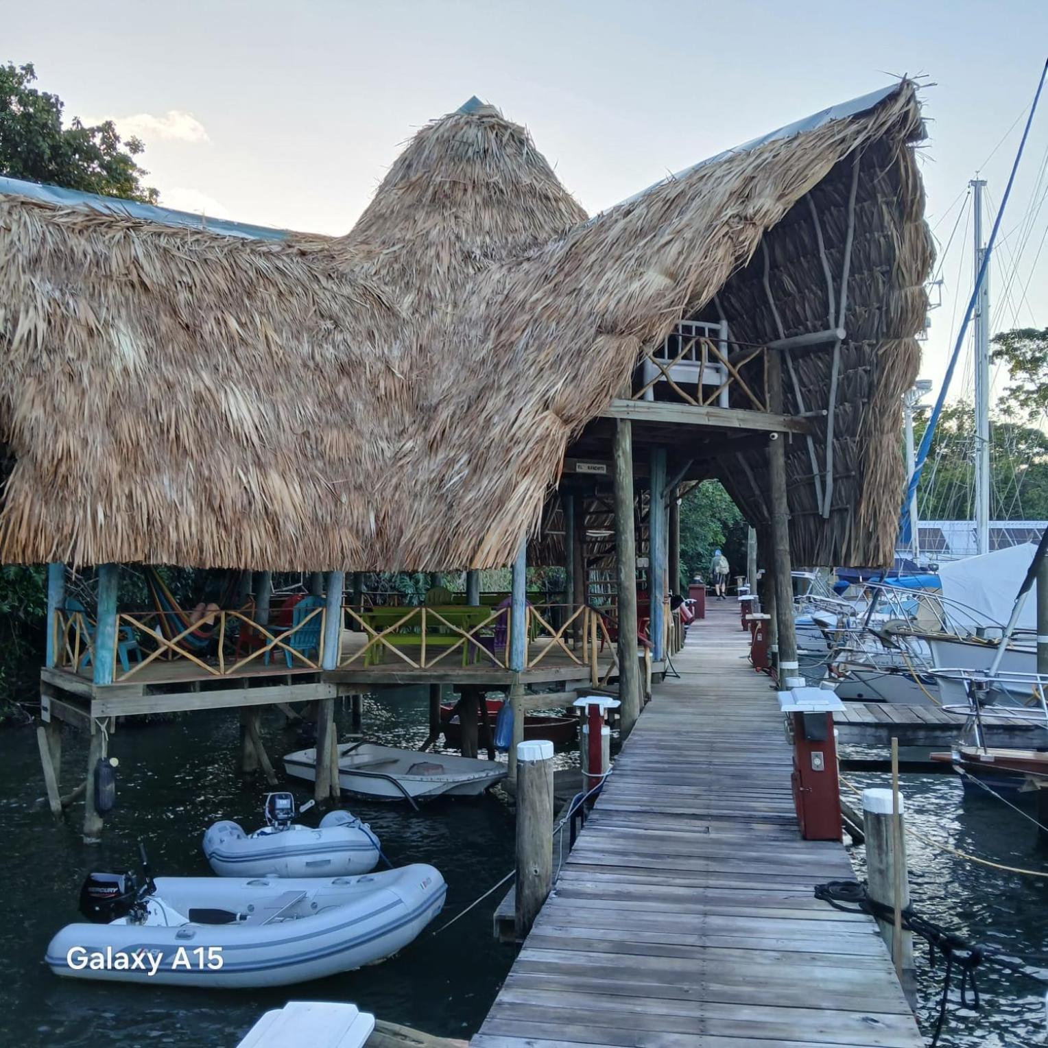 Tortugal Boutique River Lodge Rio Dulce Town Esterno foto